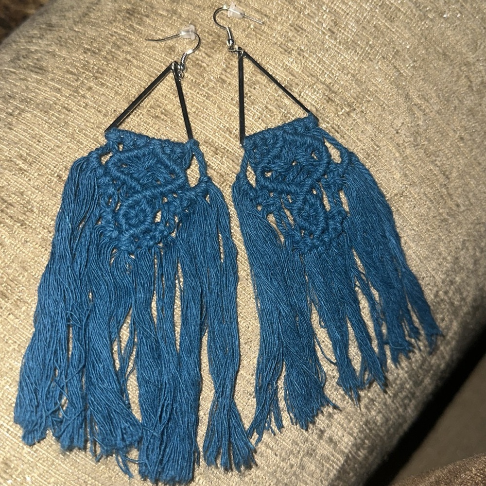 Turquoise thread earrings